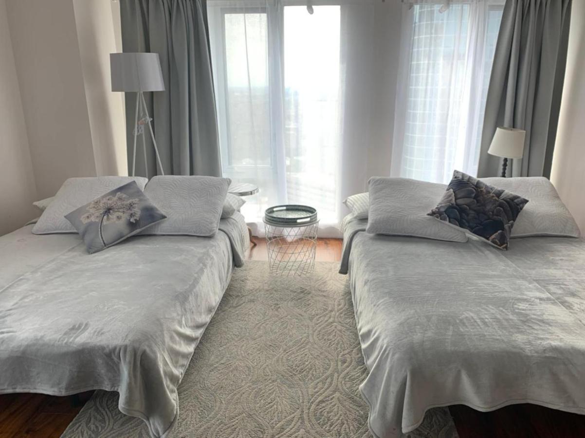 Apartment/2Bedrooms/2 Full Bathrooms/Free Parking Toronto Exteriör bild