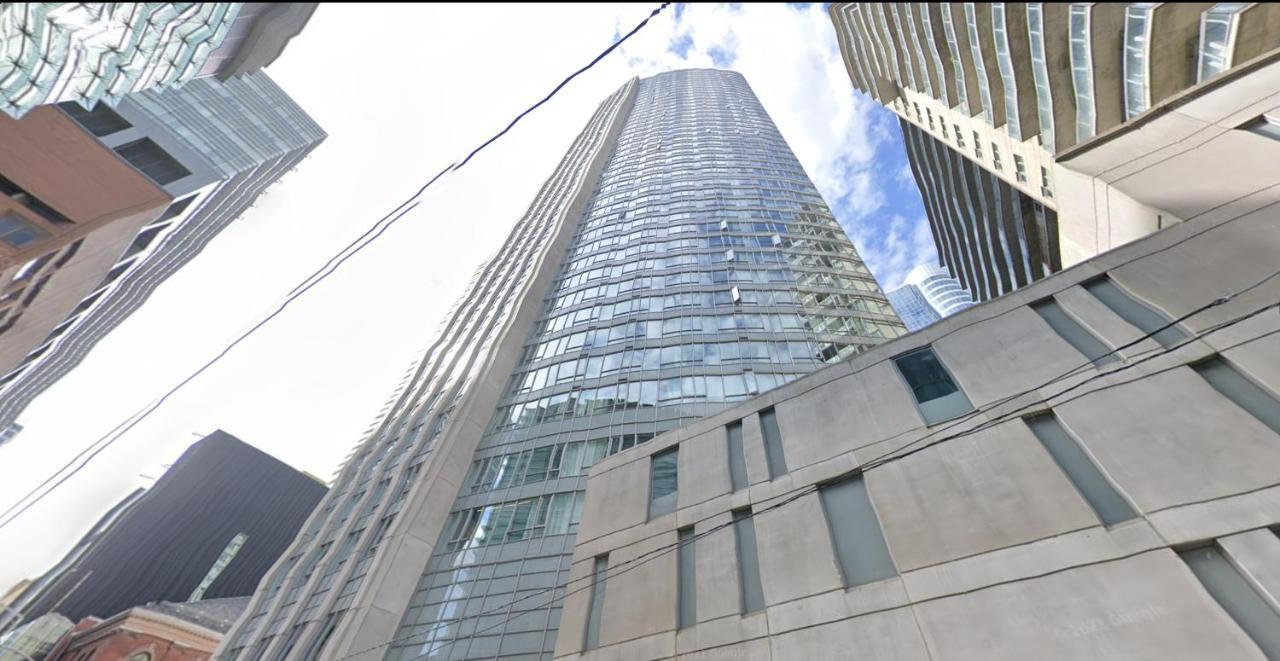 Apartment/2Bedrooms/2 Full Bathrooms/Free Parking Toronto Exteriör bild